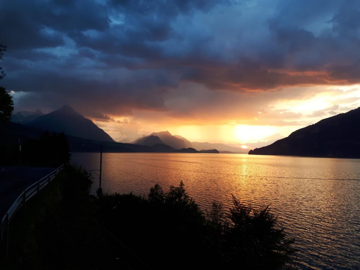 Berner Oberland Am Thunersee Därligen Eksteriør billede